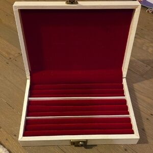 Celebrity Fashion Jewels Vintage Jewelry Organizer With Key-  Locks